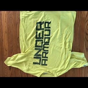 Men’s under armour T-shirt
